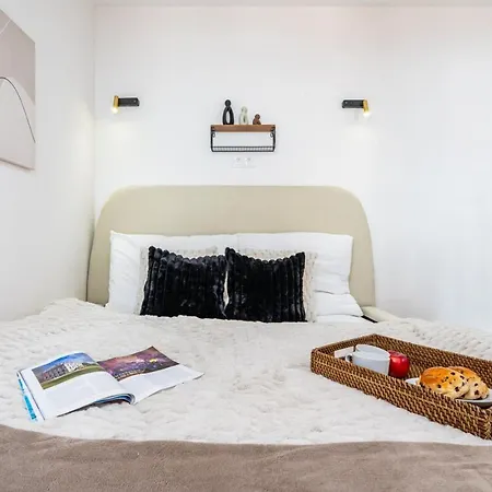 New Town Loft With Free Parking Praha